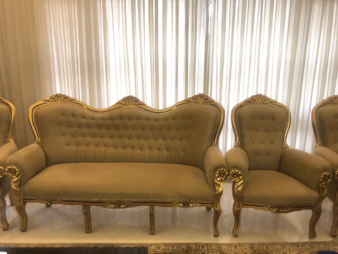 مبل|مبلمان خانگی و میز عسلی|گلبهار, شهر جدید گلبهار|دیوار