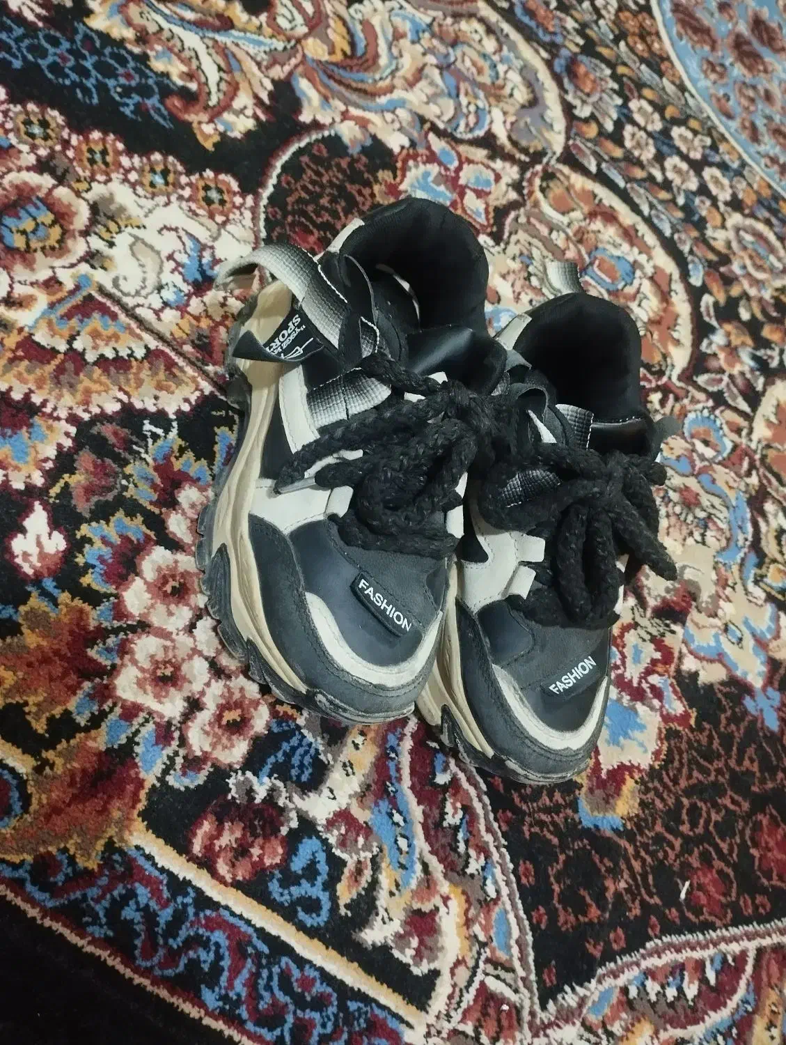 کفش اسپرت سایر 31|کیف، کفش، کمربند|یاسوج, |دیوار