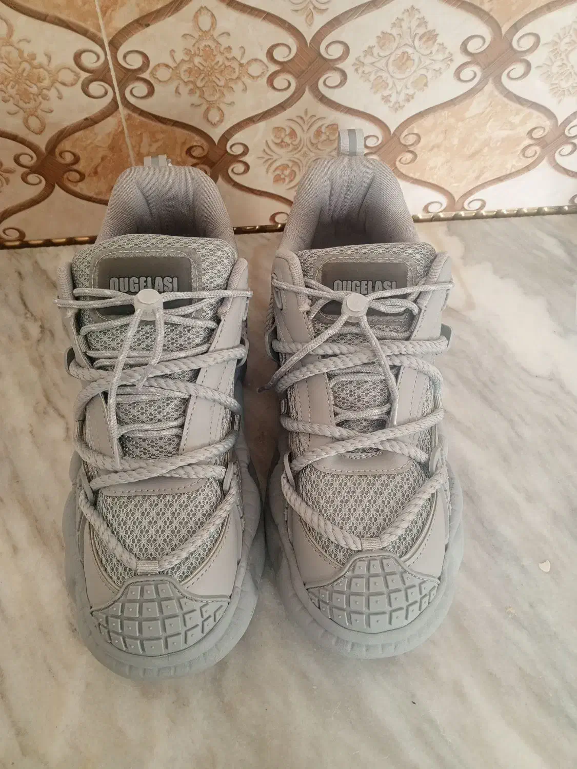 کفش چانکی .ژاپنی|کیف، کفش، کمربند|درگزین, |دیوار