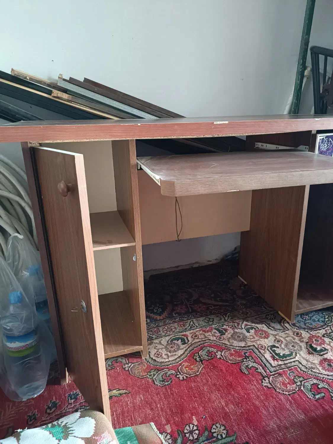 میز کامپیوتر|میز تحریر و کامپیوتر|شاهین‌شهر, حاجی آباد|دیوار