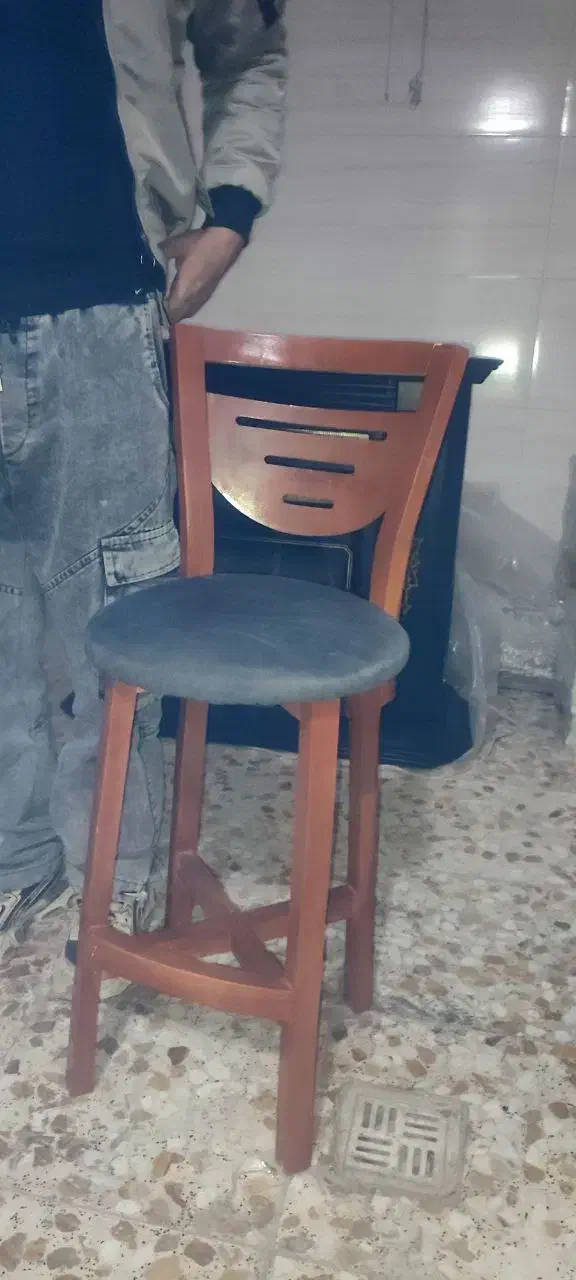 صندلی جزیره|میز و صندلی غذاخوری|نجفآباد, ویلاشهر|دیوار