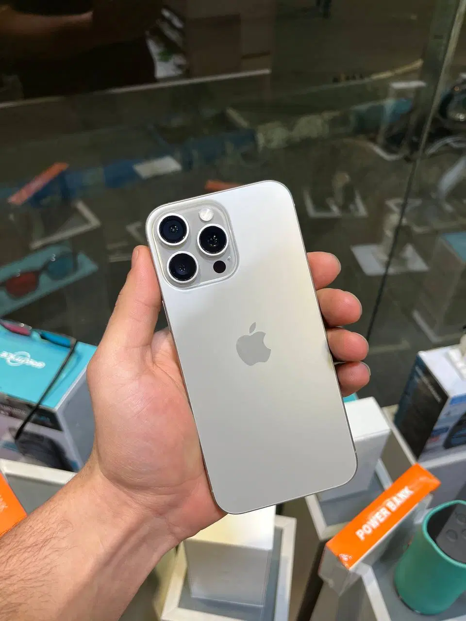iPhone 16promax|موبایل|اسکو, |دیوار