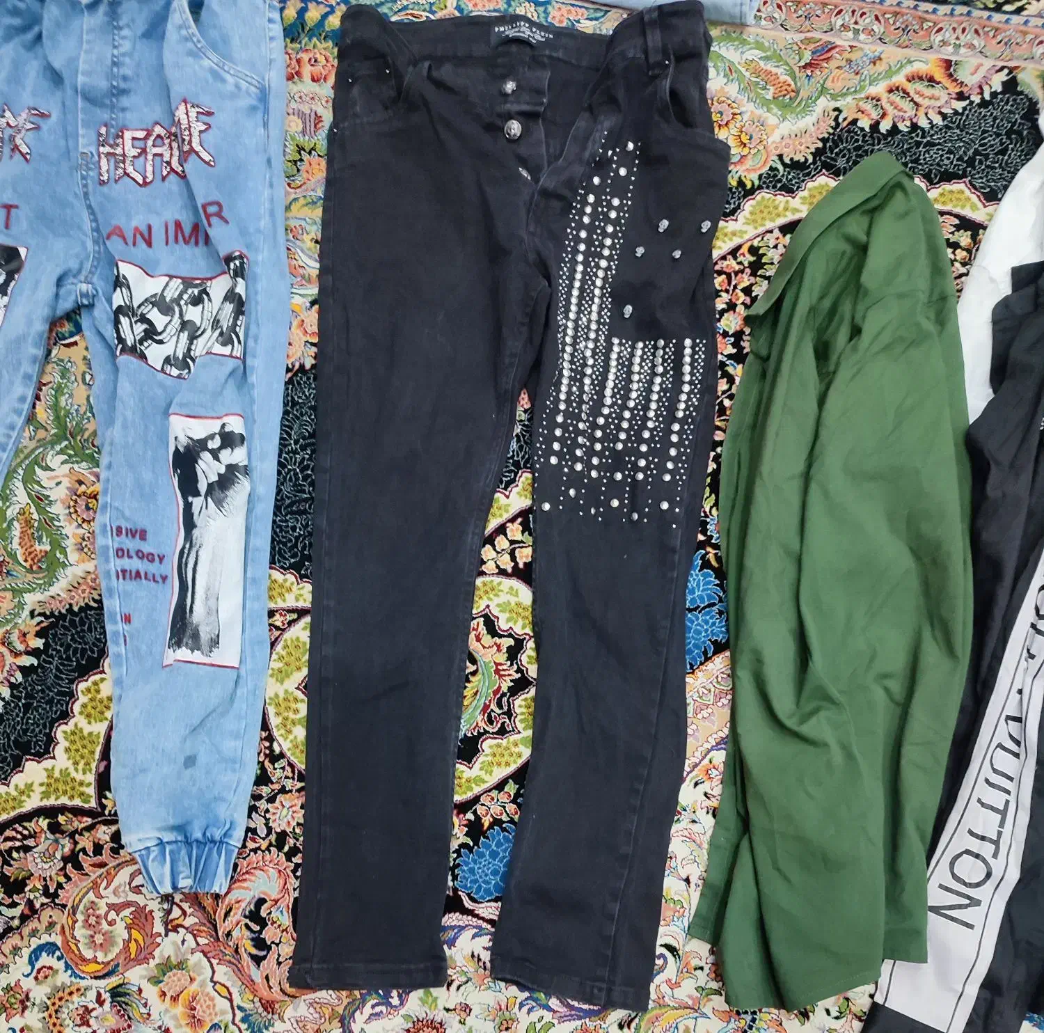 لباس|لباس|گنبد کاووس, |دیوار