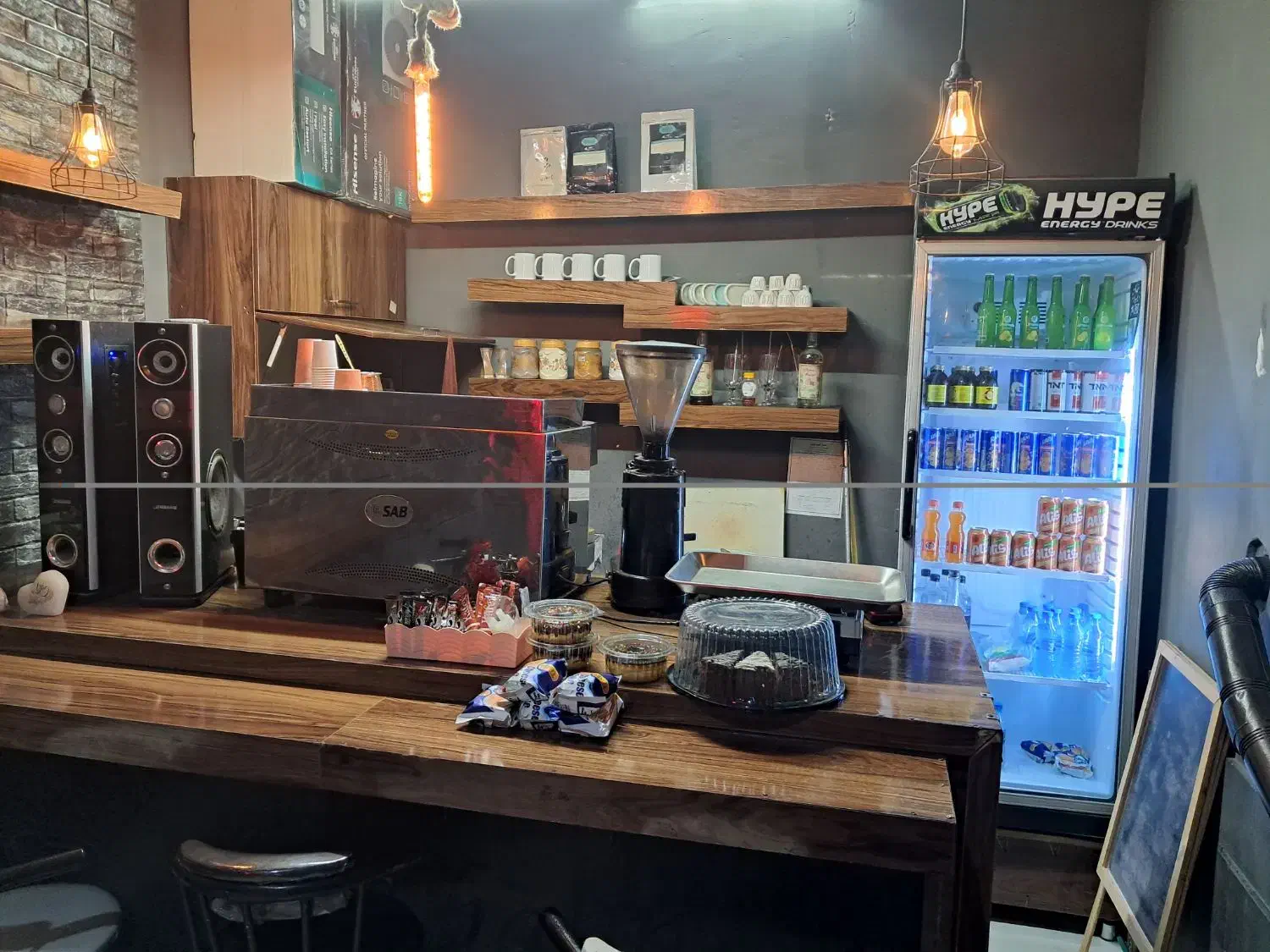 واگذاری قهوه فروشی با تجهیزات کامل|کافی‌شاپ و رستوران|مشهد, شهرک امام هادی (شهرک غرب)|دیوار