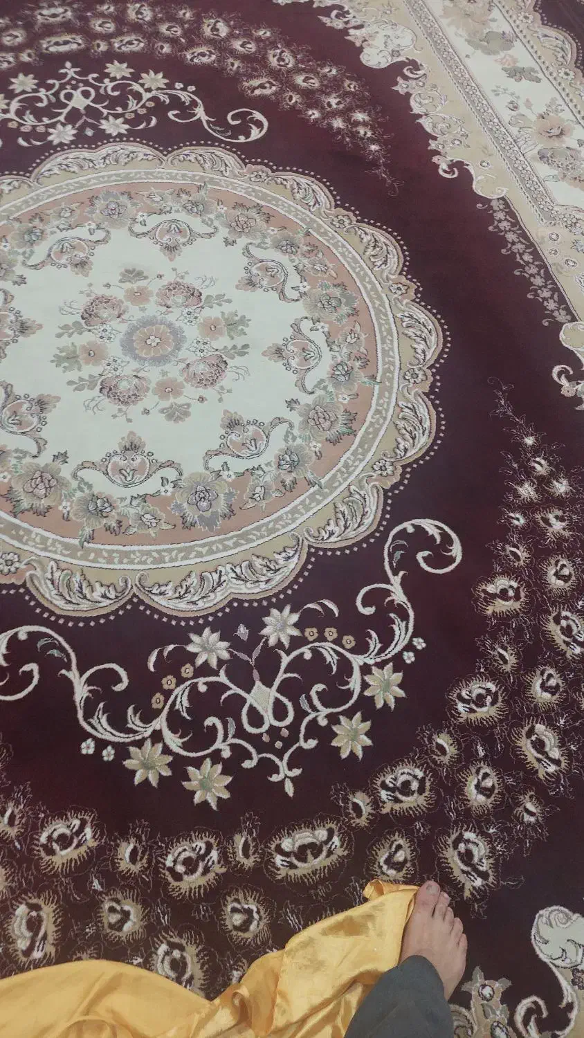 فرش ۱۲ متری تمام نخ بایرن آلمان. صد در صد اکرولیک|فرش|ایلام, |دیوار