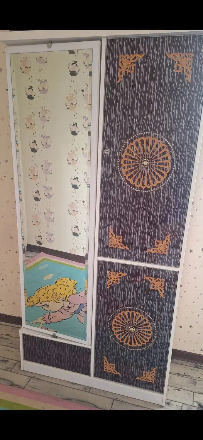 جاکفشی درحدنو|جاکفشی، کمد، دراور|اهواز, کوی جانبازان(دانش)|دیوار