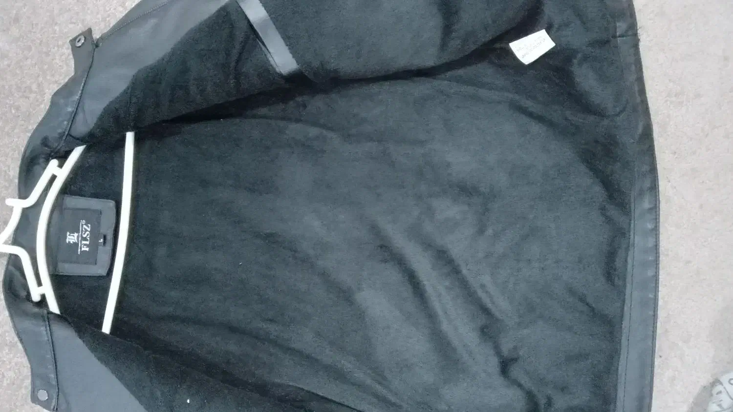 کت چرمی نو و سالمِ سالم. مارک|لباس|بوشهر, |دیوار