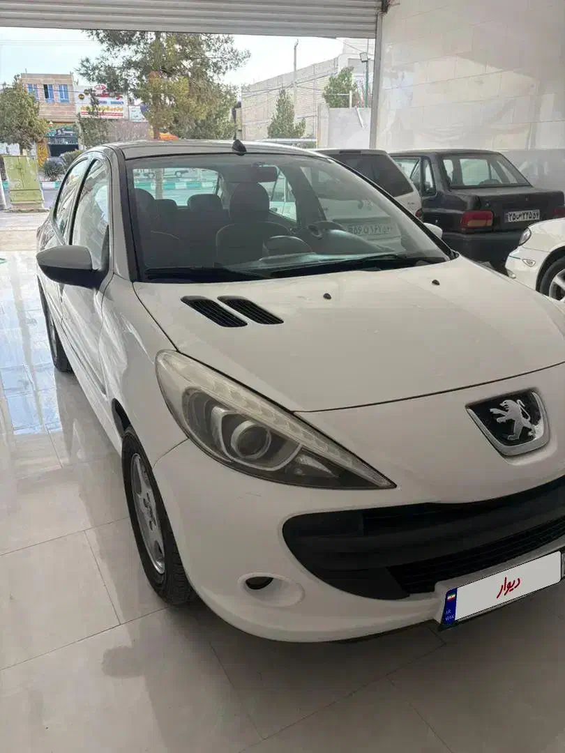 ۲۰۷ مدل ۹۶|خودرو سواری و وانت|یزد, |دیوار