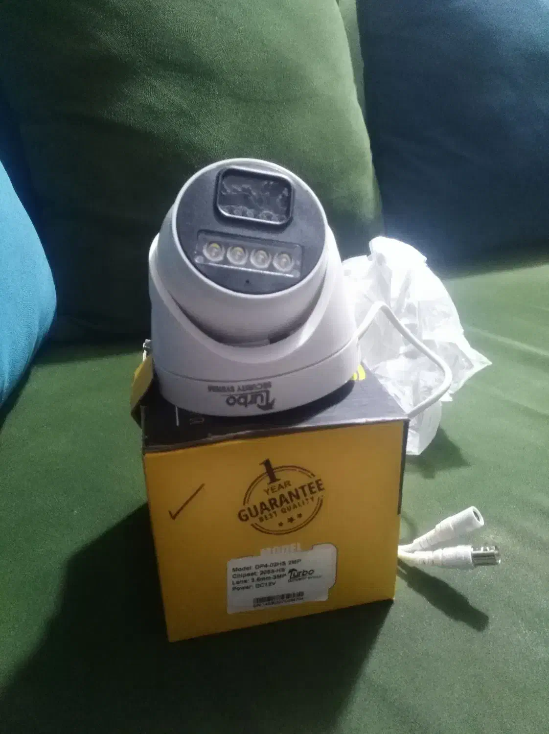 ۴ عدد دوربین مداربسته دام به همراه دستگاه ۴ کانال|دوربین مداربسته|صدرا-فارس, فاز ۱|دیوار