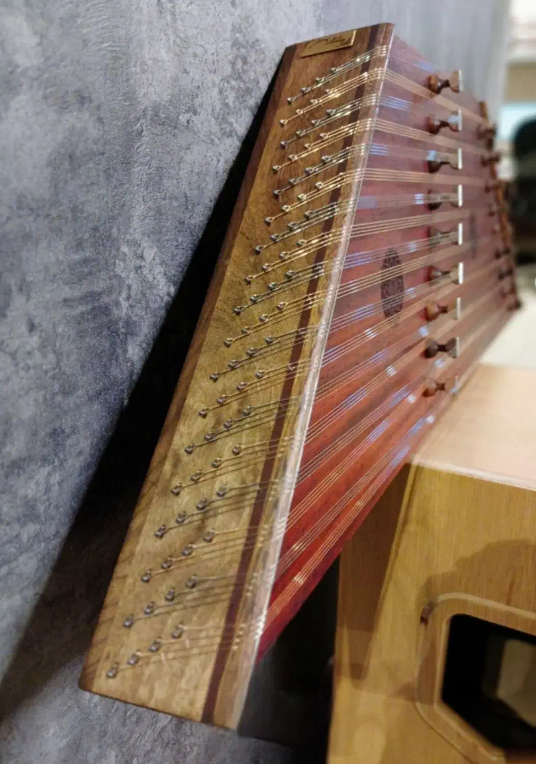 سنتور موسوی رزوود|سازهای سنتی|قزوین, |دیوار