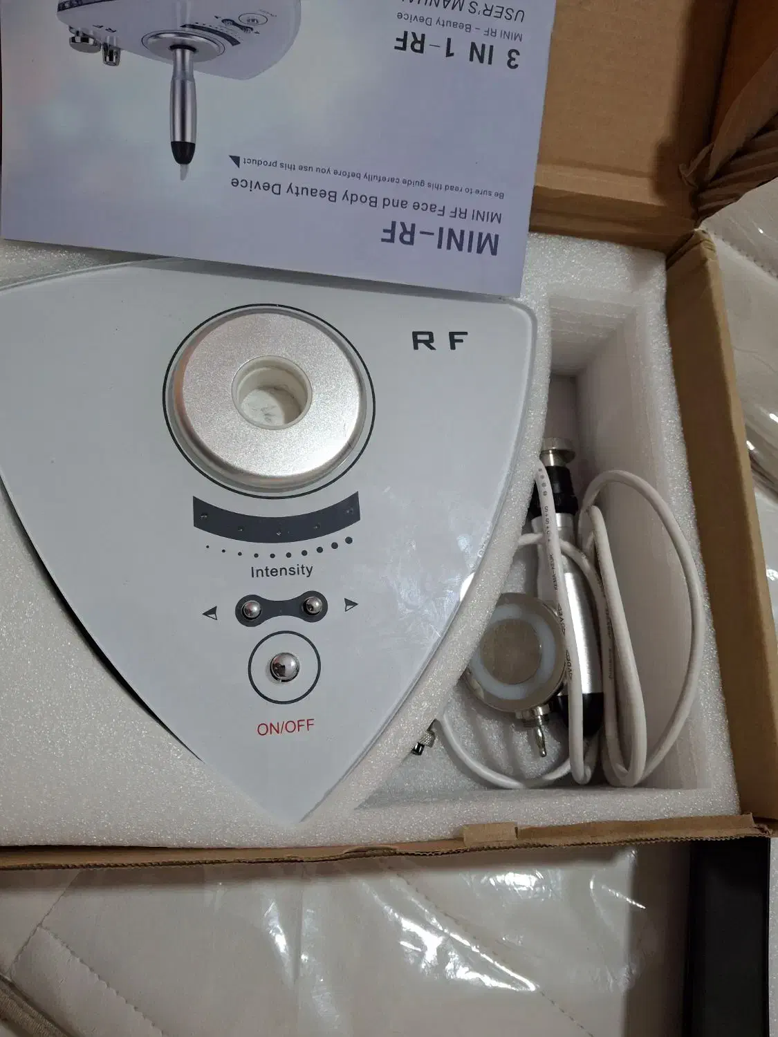 دستگاه های پاکسازی صورت ..صندلی گردان.ار اف|آرایشگاه و سالن‌های زیبایی|فردوس (خراسان), |دیوار