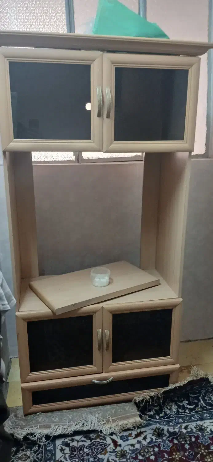 یک عدد ویترین به همراه میز تلویزیون|بوفه، ویترین، کنسول|تهران, والفجر (افسریه)|دیوار