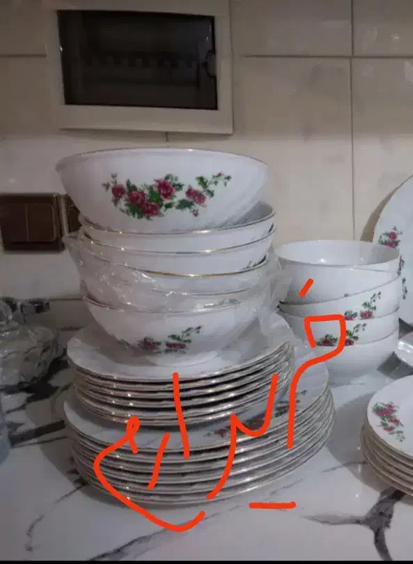 کاسه کنگره ای چینی زرین|ظروف سرو و پذیرایی|نهاوند, |دیوار