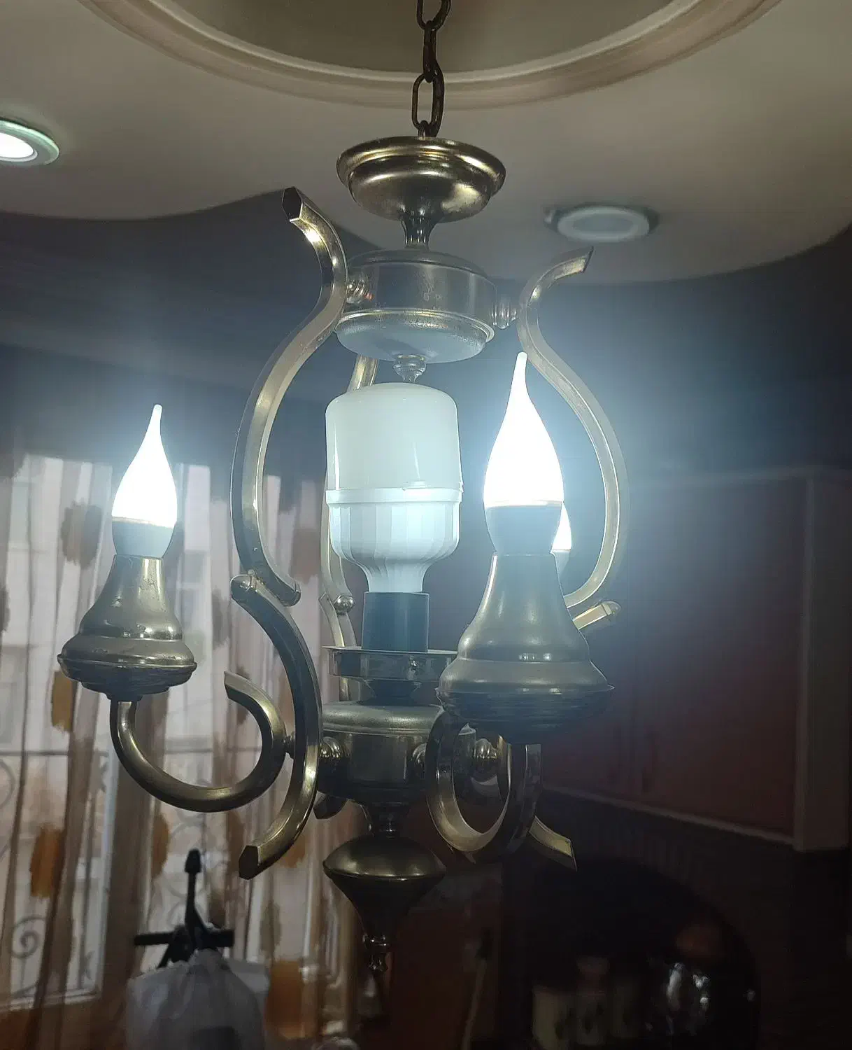 لوستر برنجی 16 شاخه|لوستر و چراغ آویز|تهران, مشیریه|دیوار