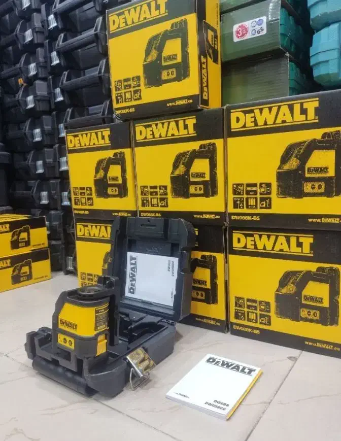 تراز لیزری b5 دیوالت|ابزارآلات|اهواز, پردیس دو|دیوار