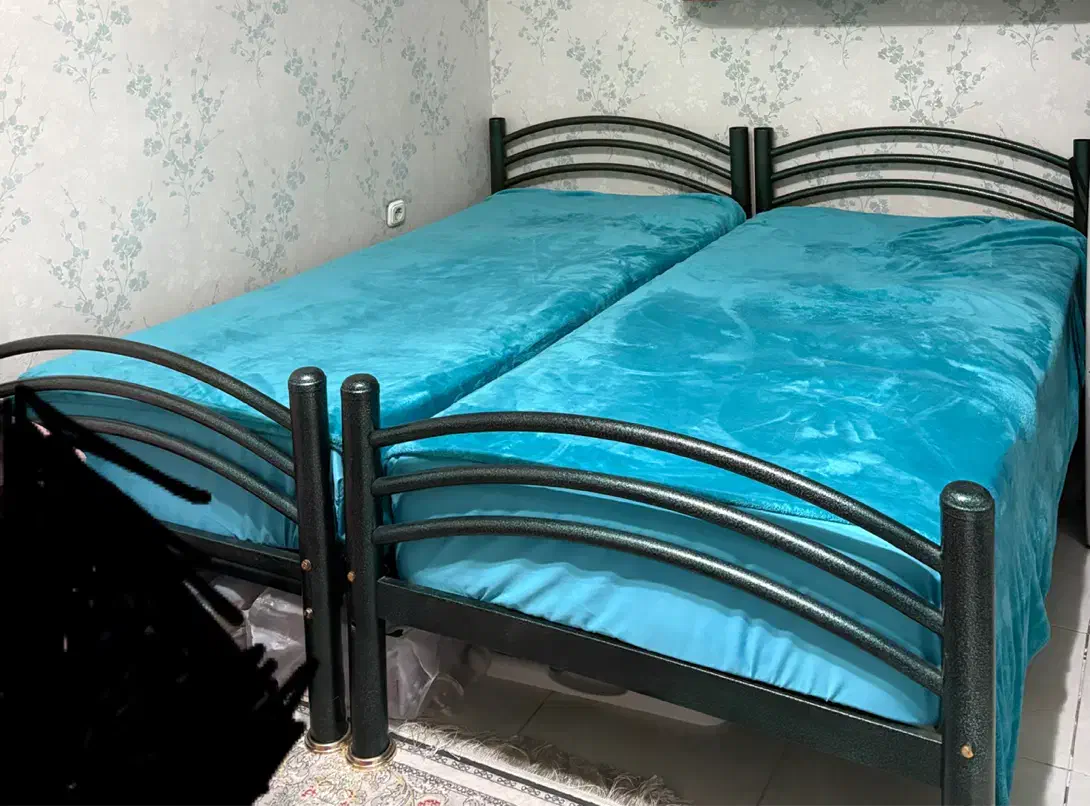 تخت خواب|تخت و سرویس خواب|شیراز, ارم|دیوار