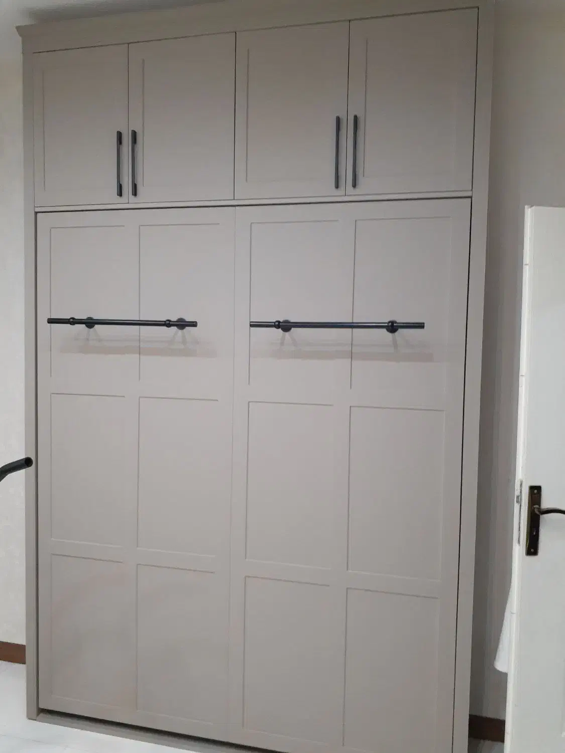 نصاب کابینت وکمد دیواری وتخت کمجا وتعمیرات|خدمات پیشه و مهارت|تهران, شهرک طالقانی|دیوار