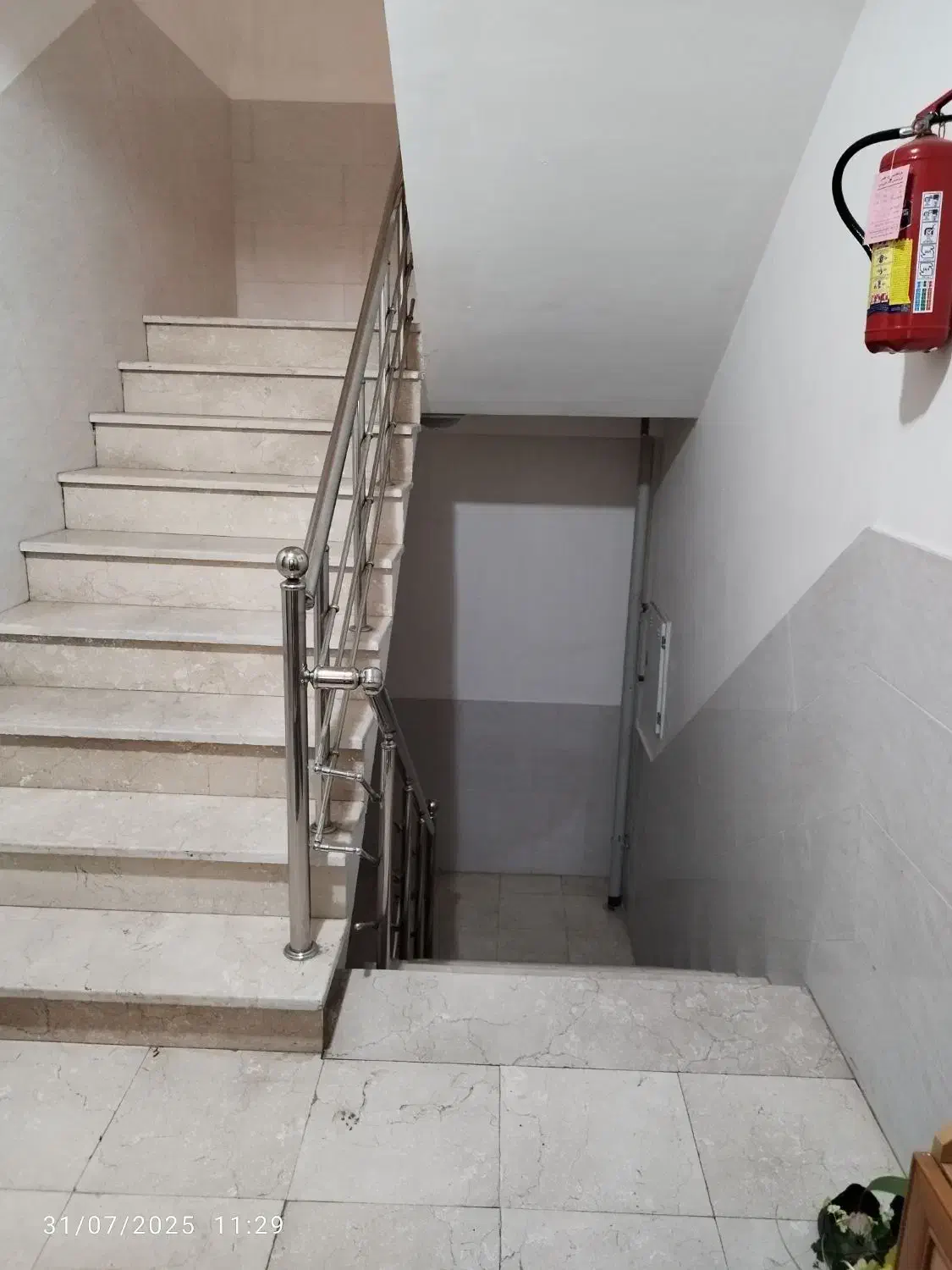 فروش یا معاوضه با ویلایی منطقه خوب|فروش آپارتمان|زنجان, |دیوار