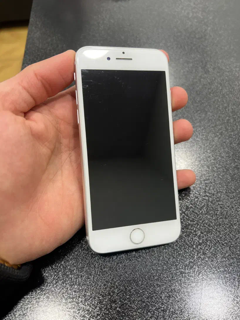 آیفون ۸ نباشد ۲۵۶ گیگ|موبایل|شهریار, شهریار|دیوار