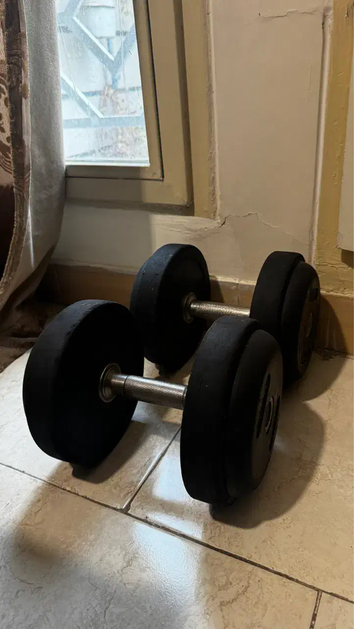 دو جفت دمبل درجه یک شش ضلعی۱۵و۲۰کیلویی|تجهیزات ورزشی|تهران, پونک|دیوار