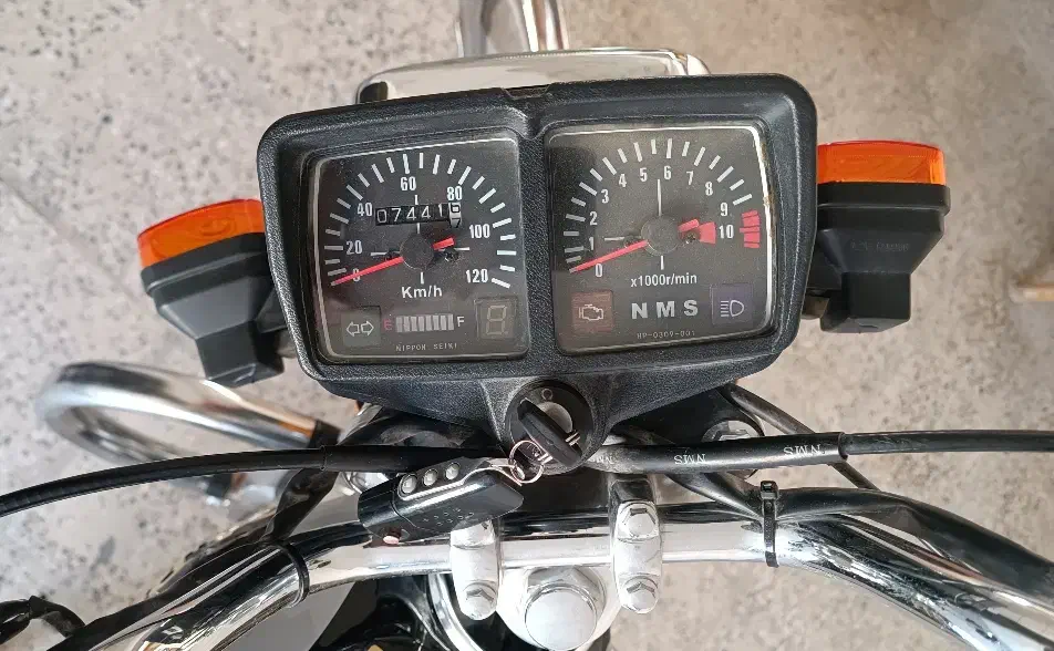 موتور پرواز ۱۲۵|موتورسیکلت|مبارکه, |دیوار