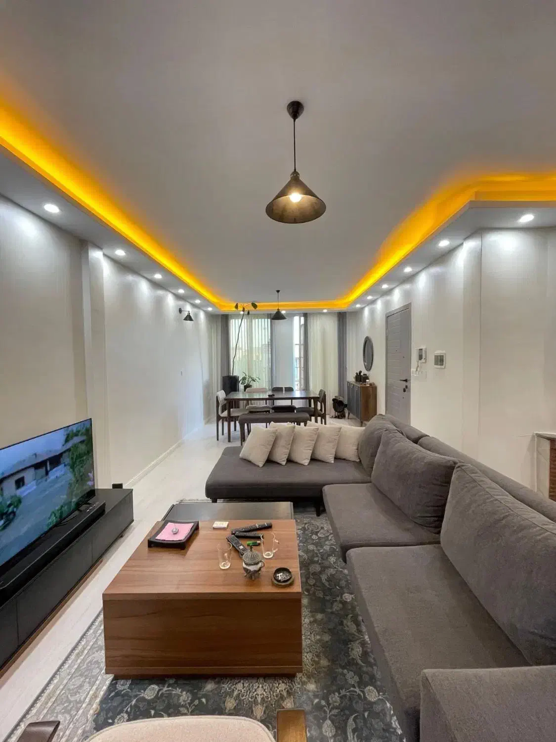 ۶۳متر آپارتمان مرواریدمناسب عروس داماد قطعی متری۵۳|فروش آپارتمان|تهران, مروارید شهر|دیوار