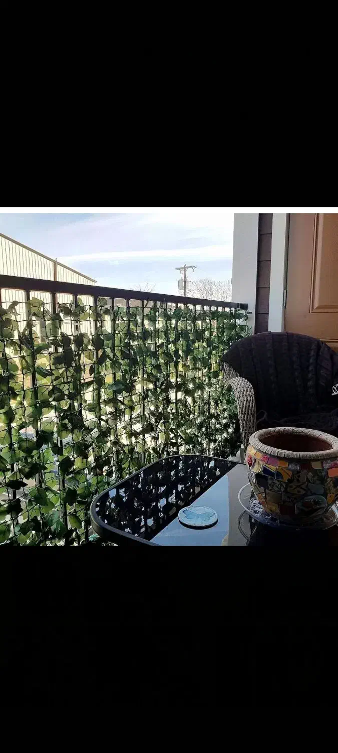 چمن مصنوعی و نواری فنس چمنی و حصار آکاردئونی|گل مصنوعی|همدان, |دیوار