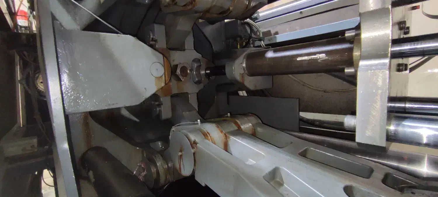 دستگاه تزریق پلاستیک|ماشینآلات صنعتی|میاندوآب, |دیوار