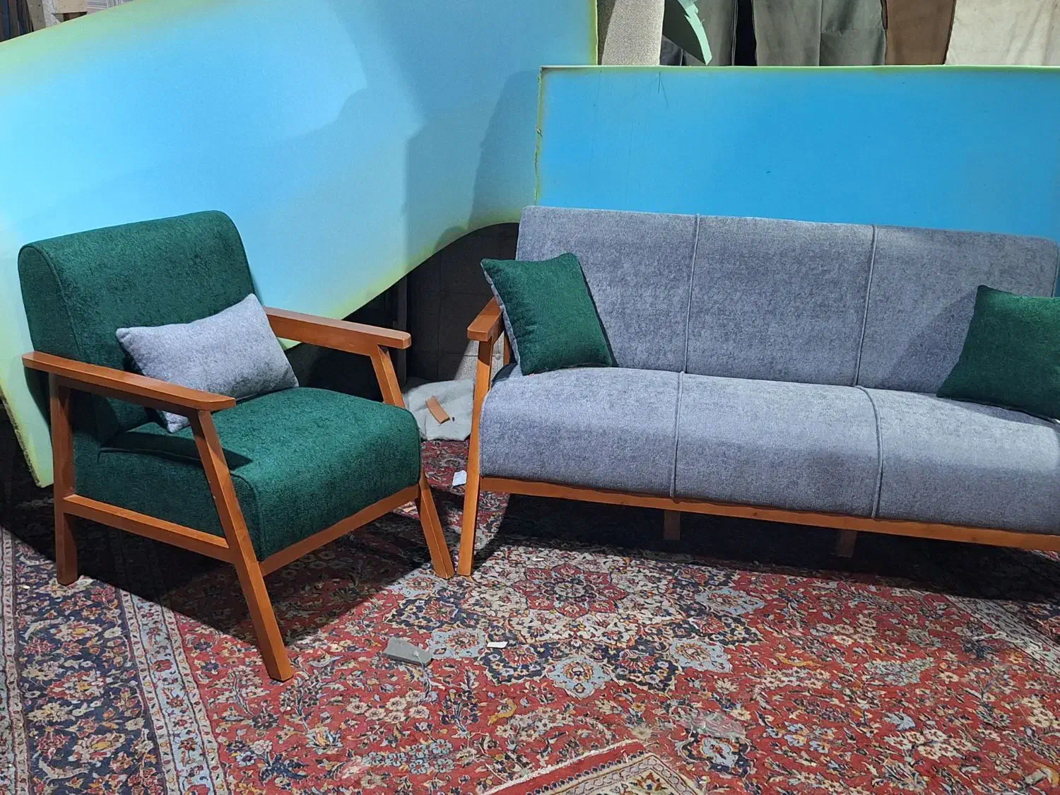 مبل مینی‌مال دسته چوبی کم جا|مبلمان خانگی و میز عسلی|تهران, خلازیر|دیوار