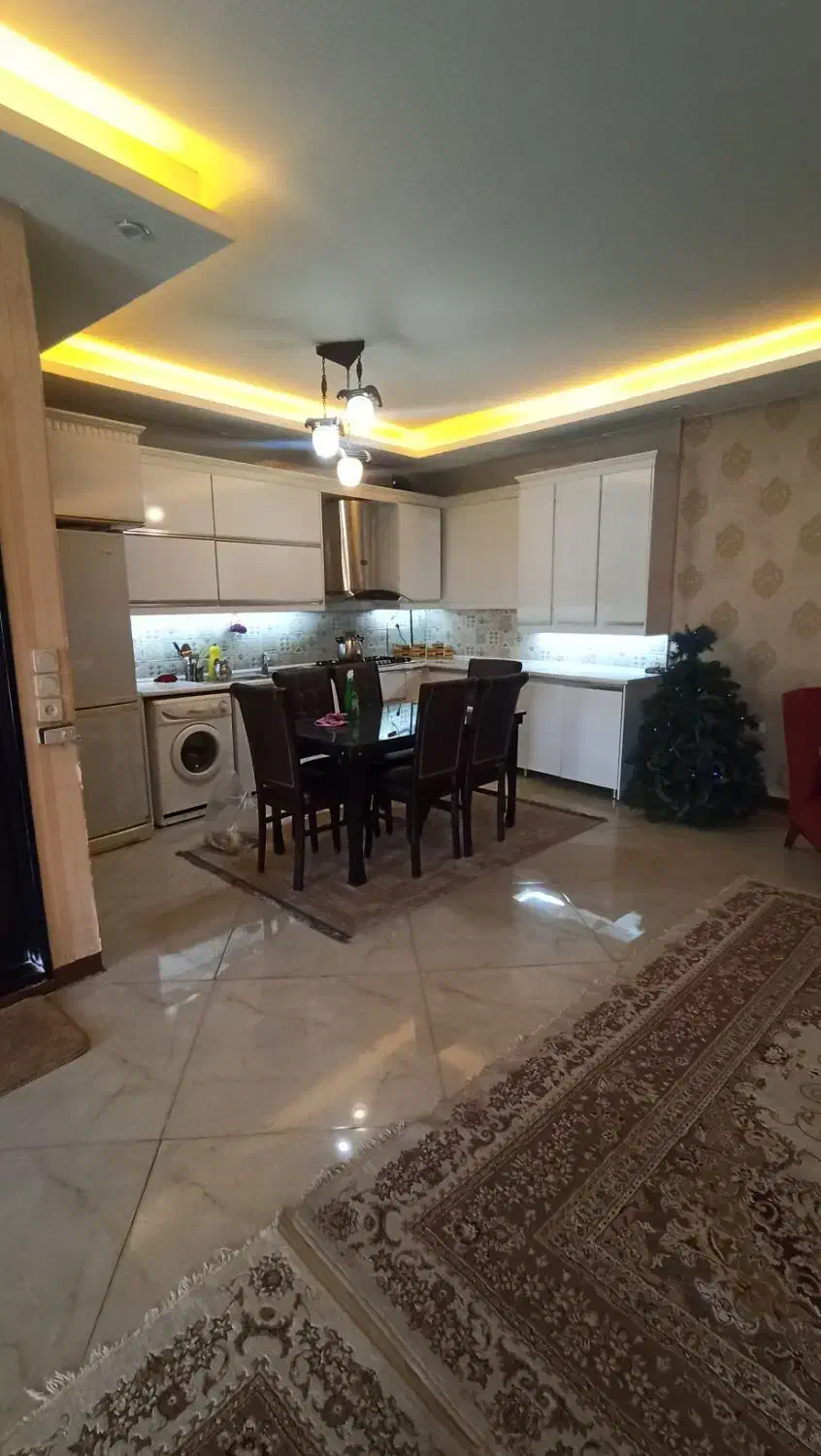 ویلا استخردار دوبلکس|اجارهٔ کوتاهمدت ویلا و باغ|کرمانشاه, |دیوار