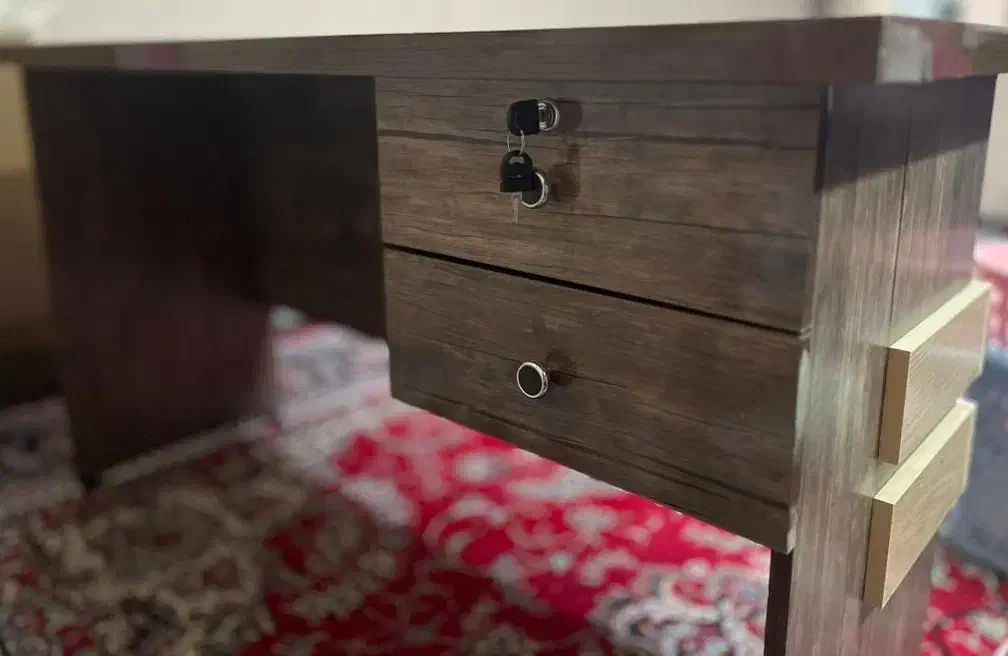 میز تحریر.میز دفتری.میز اپراتور|دفتر کار|اصفهان, ملک‌شهر|دیوار