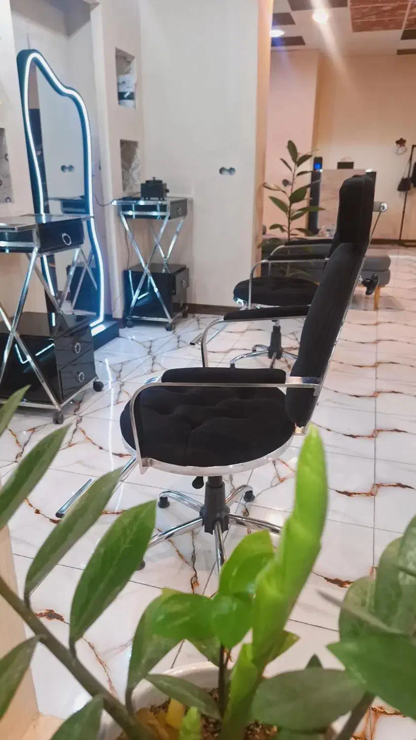 دعوت به همکاری،اصلاح کارو...|استخدام درمانی، زیبایی، بهداشتی|بم, |دیوار