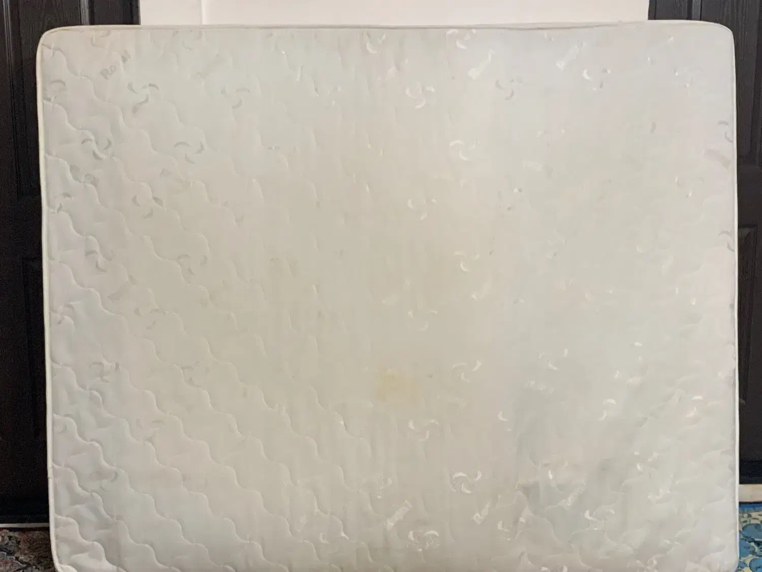 تشک|رختخواب، بالش، پتو|نقده, |دیوار