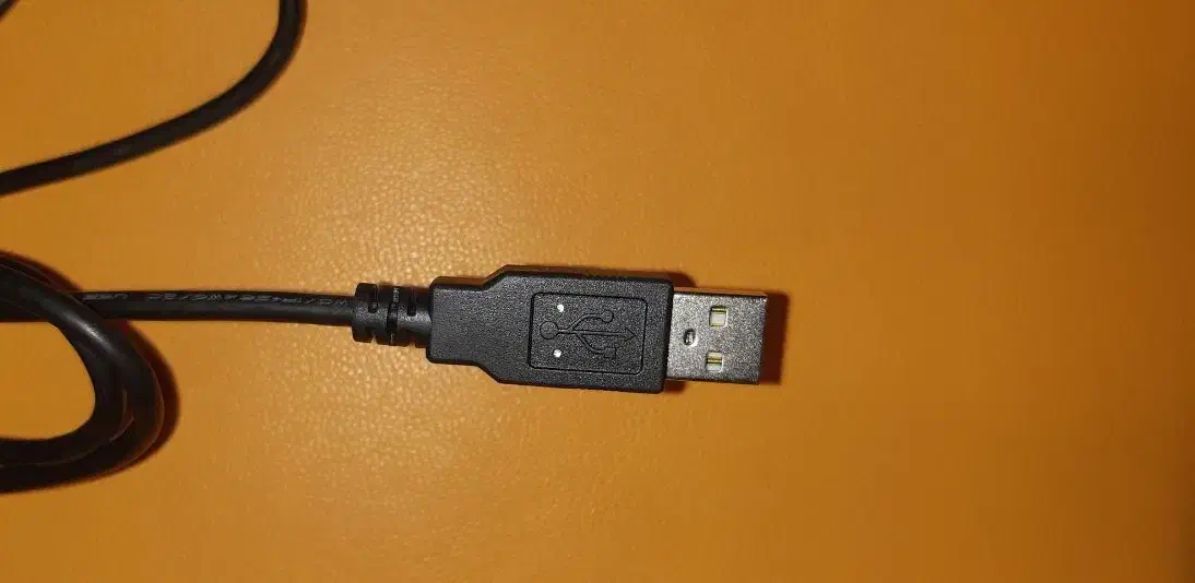 کابل USB یکسر سیم با طول 1.5 متر|قطعات و لوازم جانبی رایانه|مشهد, امام رضا (ع)|دیوار