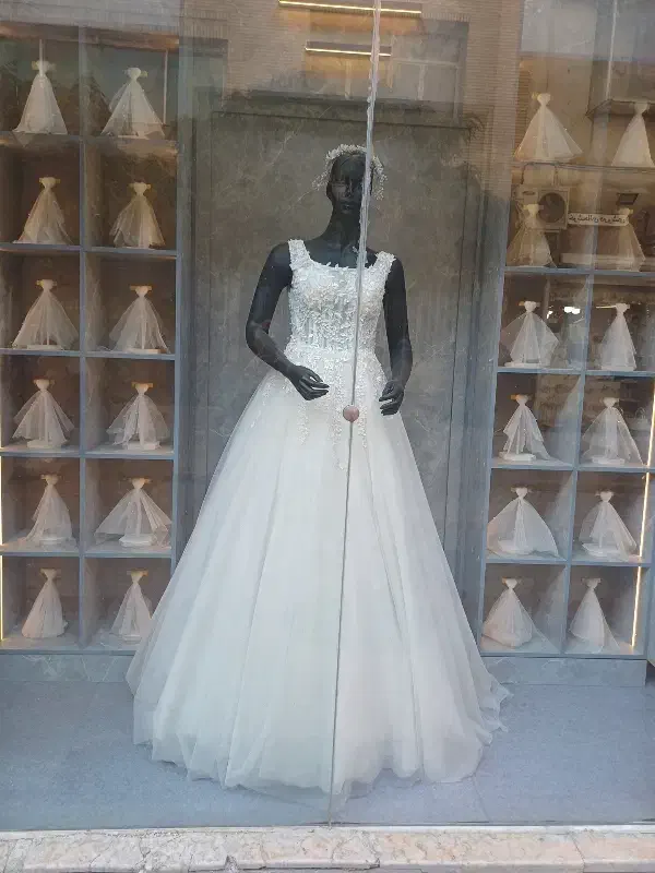 فروش لباس عروس و اکسسوری|لباس|اصفهان, سعادت‌آباد|دیوار