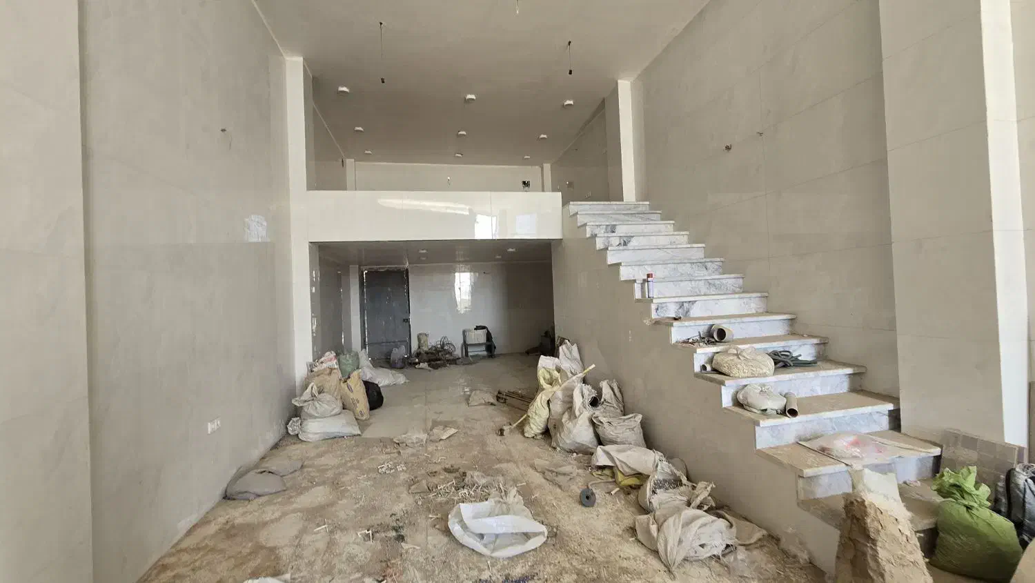 ۷۰ متر مغاره/انبار/کانال نوربخش/کوچه گلبرگ|اجارهٔ مغازه و غرفه|اصفهان, قهجاورستان|دیوار