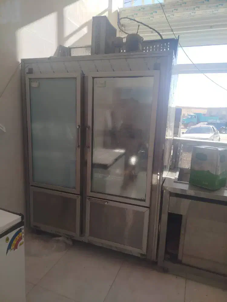 وسایل بیرون بر به فروش میرسد درحد نو|کافیشاپ و رستوران|سیاخ دارنگون, |دیوار