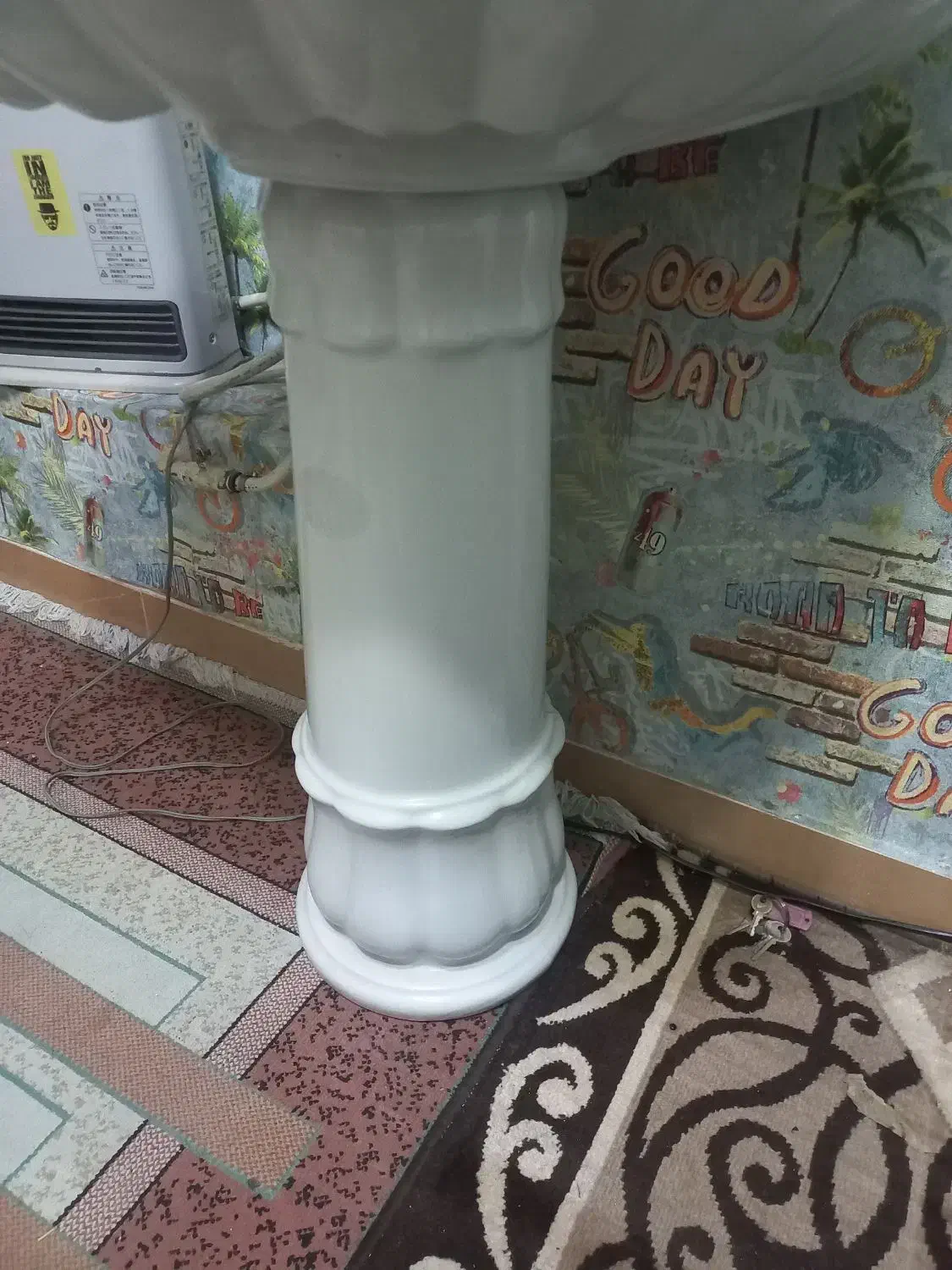 روشویی پایه دار مروارید بسیار تمیز|لوازم سرویس بهداشتی|تهران, بنی‌هاشم|دیوار