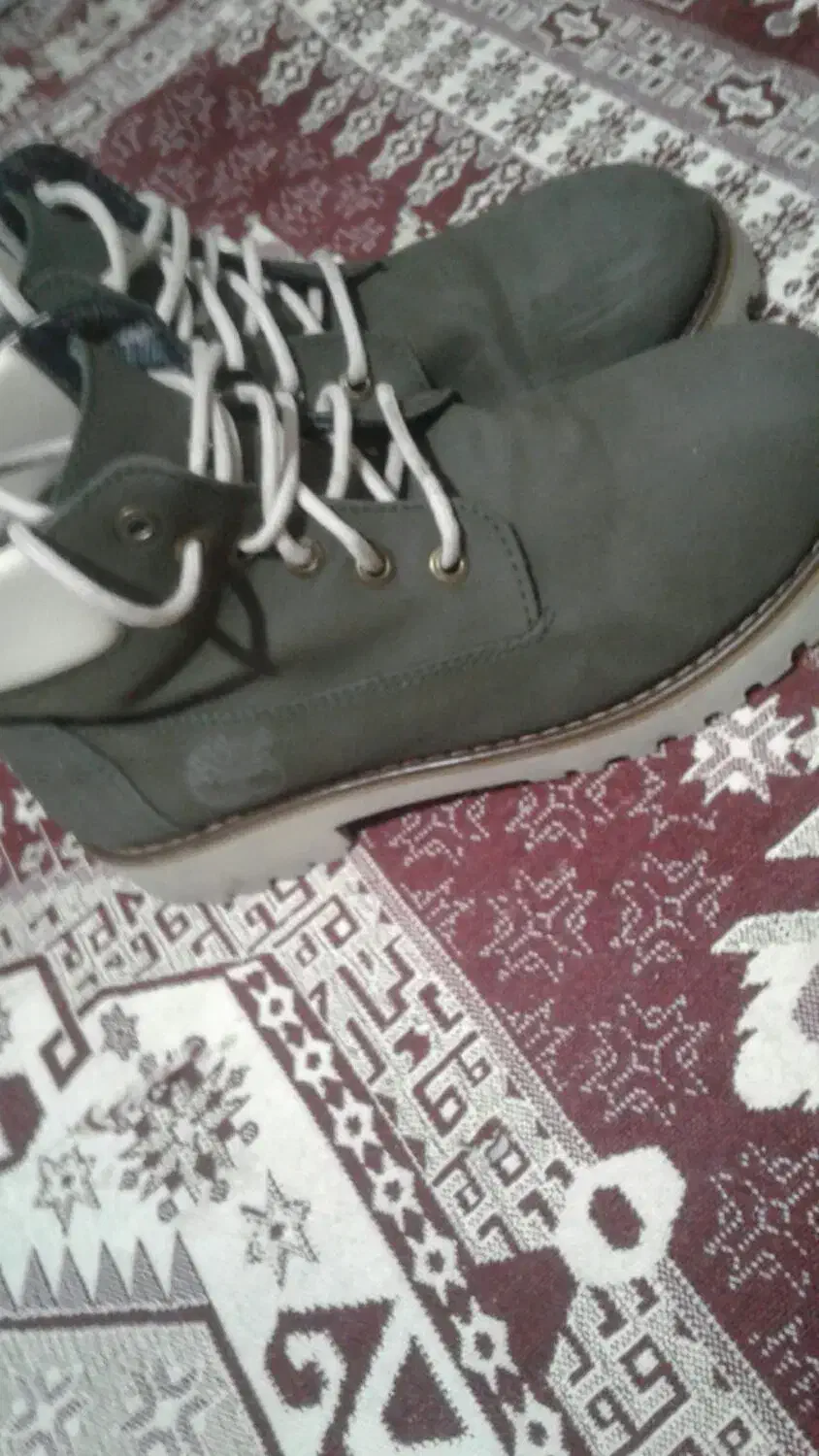 یک جفت کتونی سایر ۳۷ و بت سایز ۳۸|کیف، کفش، کمربند|رشت, سلیمانداراب|دیوار