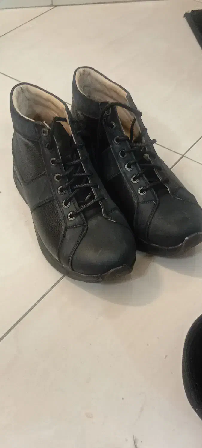 کفش تمام چرم ۴۰،۴۱|کیف، کفش، کمربند|تهران, طیب|دیوار