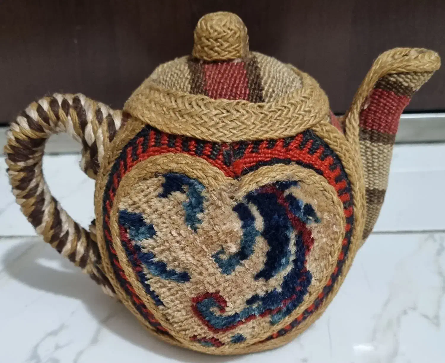 قوری تزئینی دکوری گلیمی فرش دستبافت ( نو )|کلکسیون اشیاء عتیقه|اندیشه, اندیشه فاز ۱|دیوار