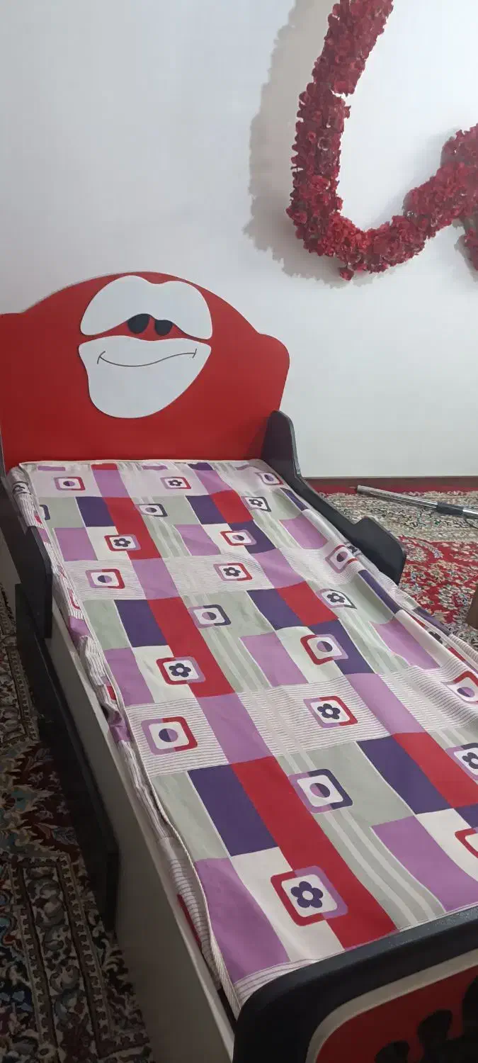 تخت خواب نوجوان|تخت و سرویس خواب|ورامین, ورامین|دیوار