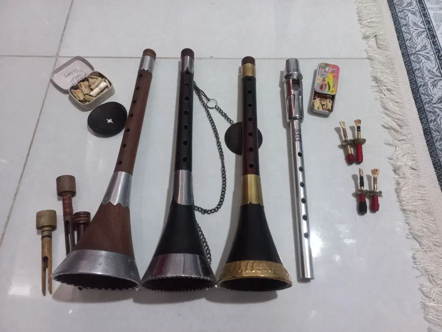 ساز|سازهای بادی|نهاوند, |دیوار