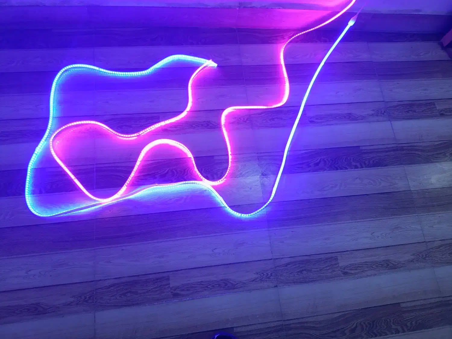 ریسه رنگی|ریسه و چراغ تزئینی|پاکدشت, پاکدشت (مامازند)|دیوار