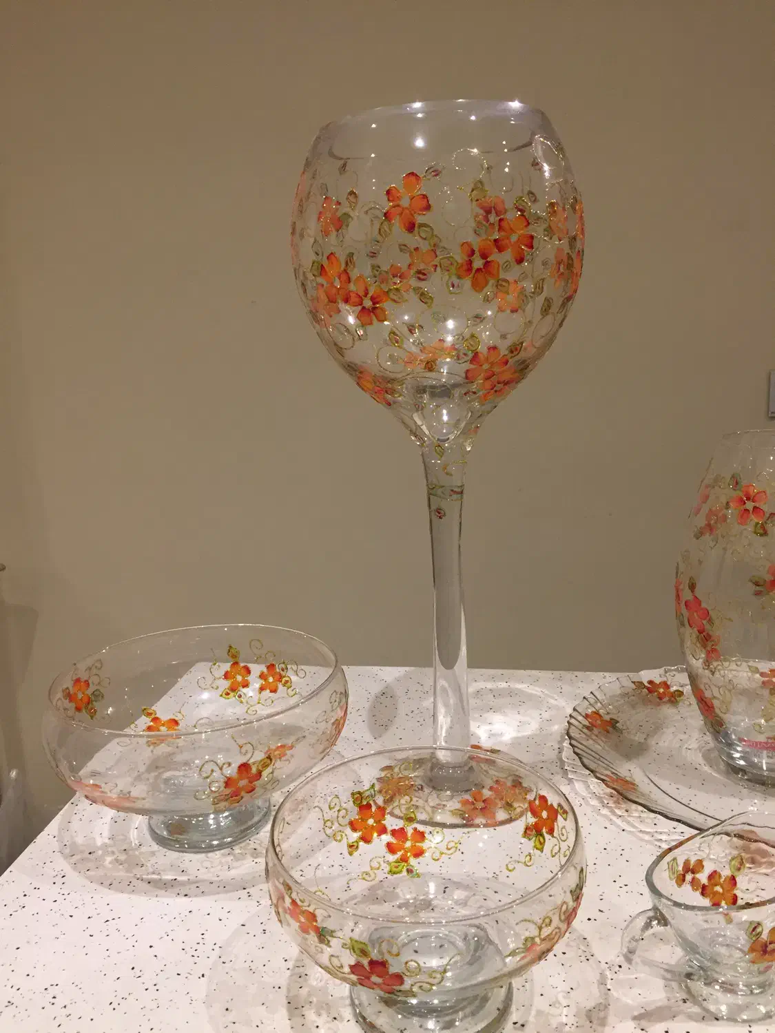 سرویس ۳۸ پارچه پذیرایی نقاشی دست پاشاباغچه و سوگا|ظروف سرو و پذیرایی|تهران, امانیه|دیوار