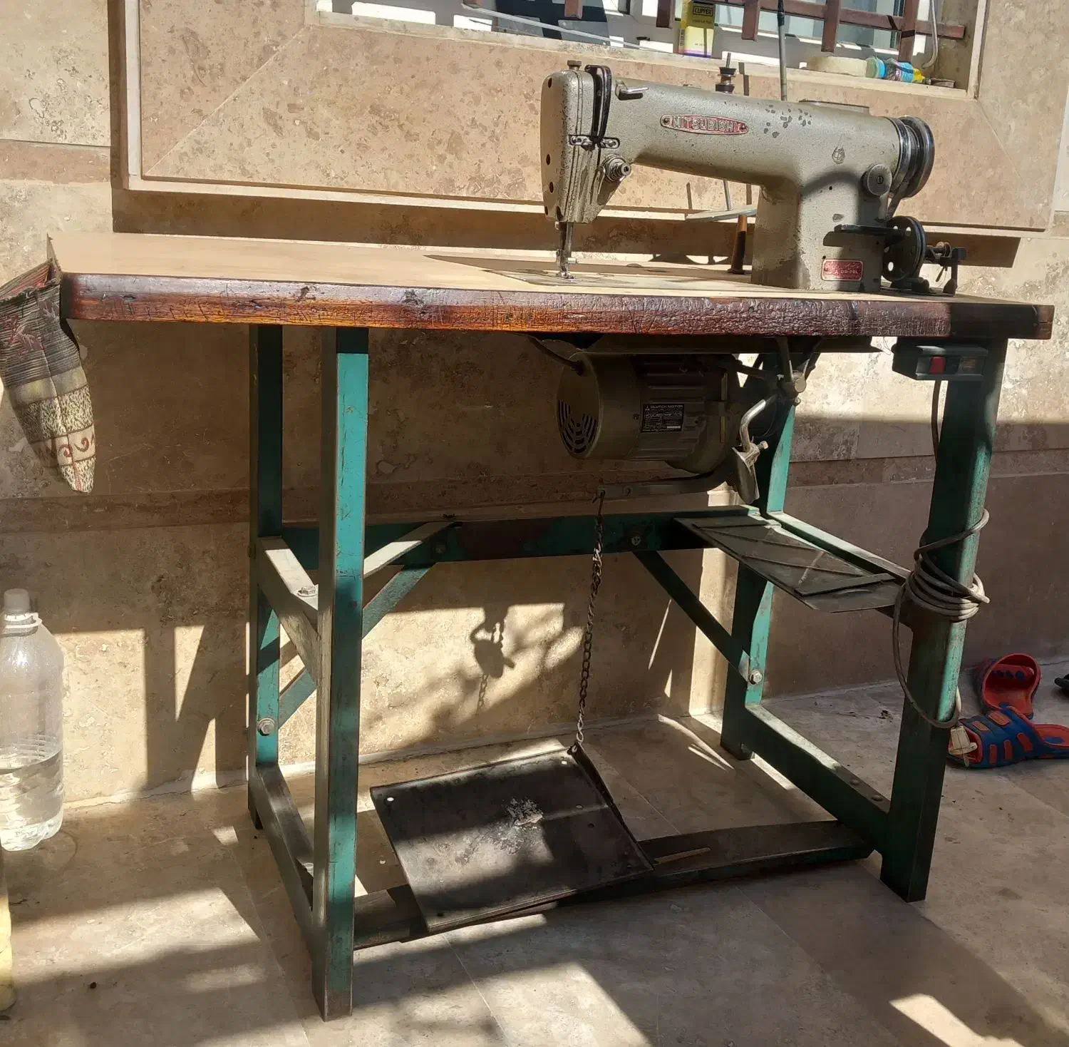 چرخ خیاطی صنعتی|لوازم خیاطی و بافتنی|گلپایگان, |دیوار