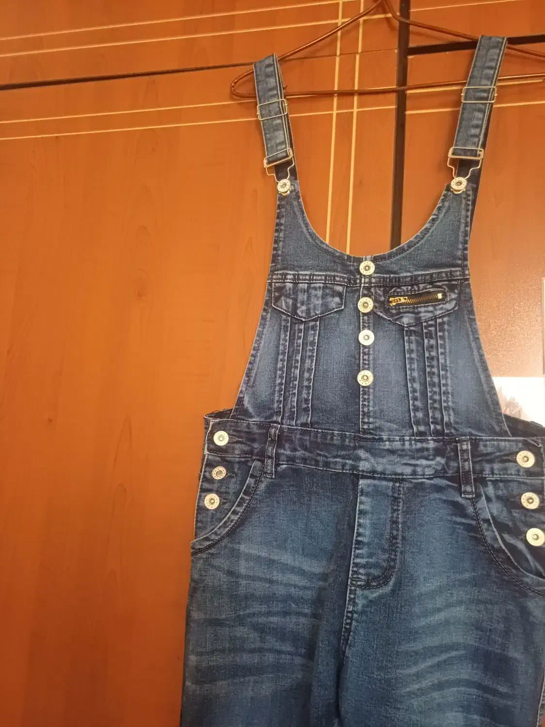 لباس|لباس|شیراز, شهرک ولیعصر|دیوار