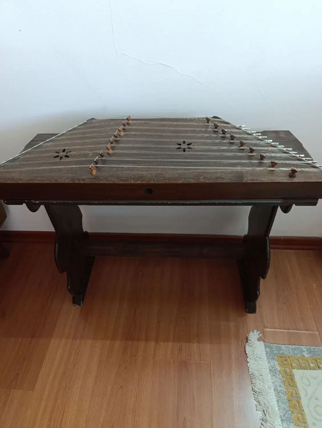 سنتور و میز|سازهای سنتی|کرمان, |دیوار