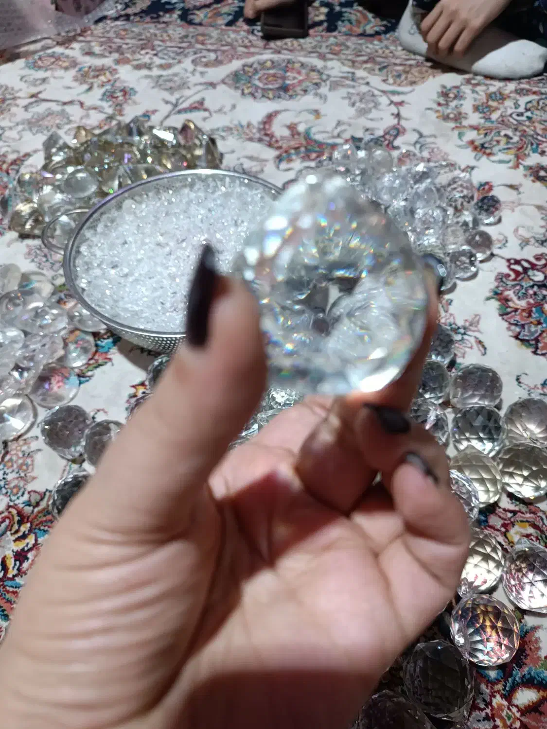 گوی کریستالی|لوستر و چراغ آویز|پرند, فاز ۴|دیوار