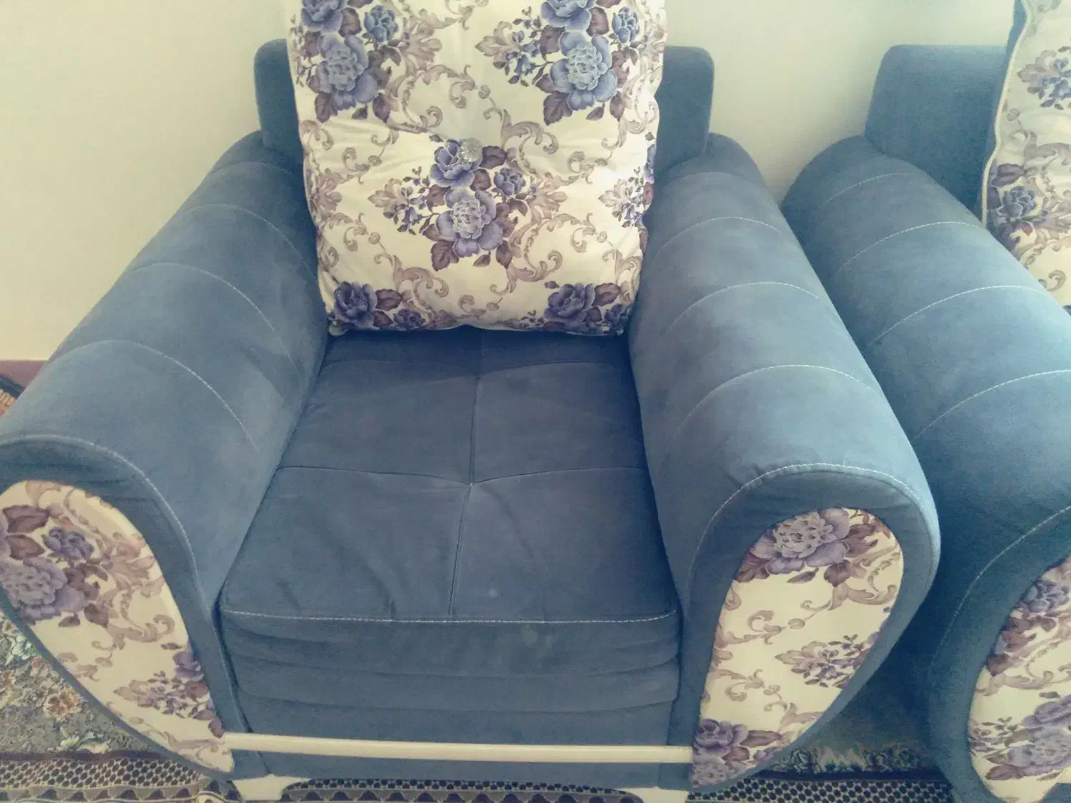 یک دست مبل هفته نفر با سه عدد میز چوبی|مبلمان خانگی و میز عسلی|گل تپه, |دیوار